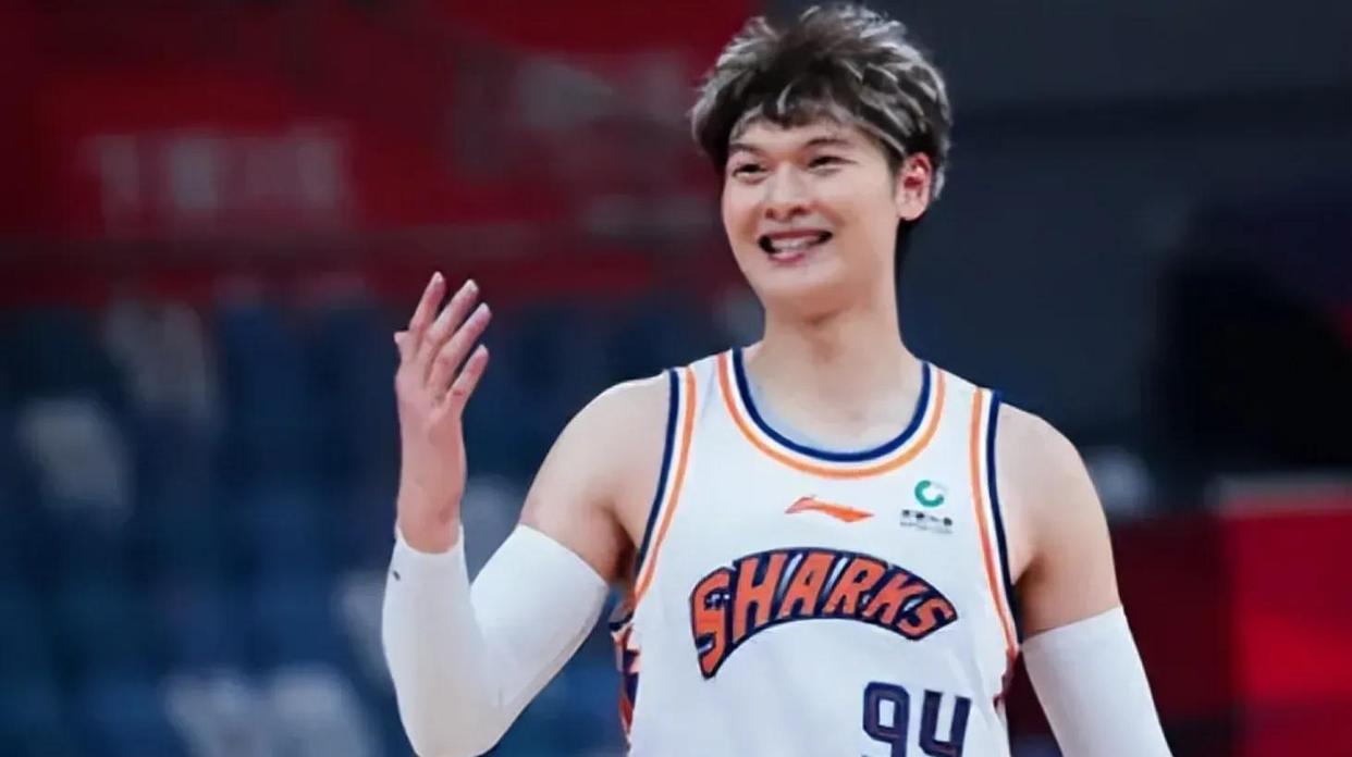 包含CBA季后赛倒计时,马赛集结日豪取连胜,细节引发关注,话题不断,训练强度明显提升的词条 包含CBA季后赛倒计时,马赛集结日豪取连胜,细节引发关注,话题不断,训练强度明显提升的词条